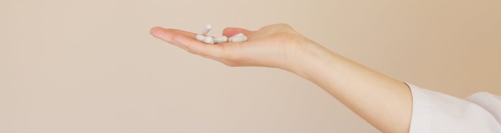 A doctor holding medication used at anxiety treatment centers Washington State has